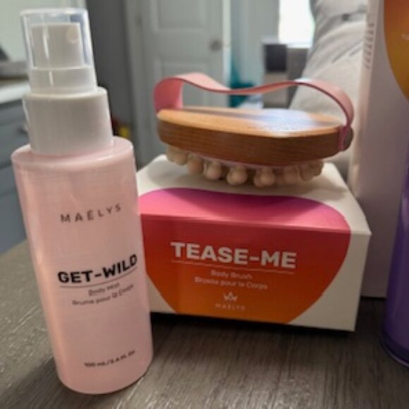 MAËLYS Body Firming Bundle- MSRP $289, Free full size product! See all pictures - Picture 3 of 11